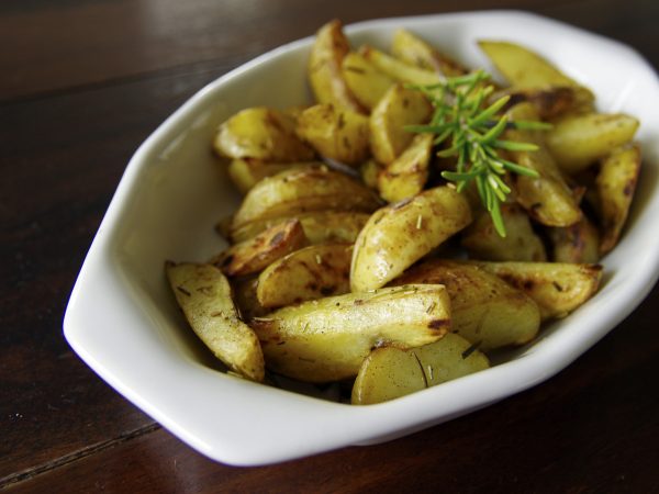 New potatoes with rosemary and garlic butter
